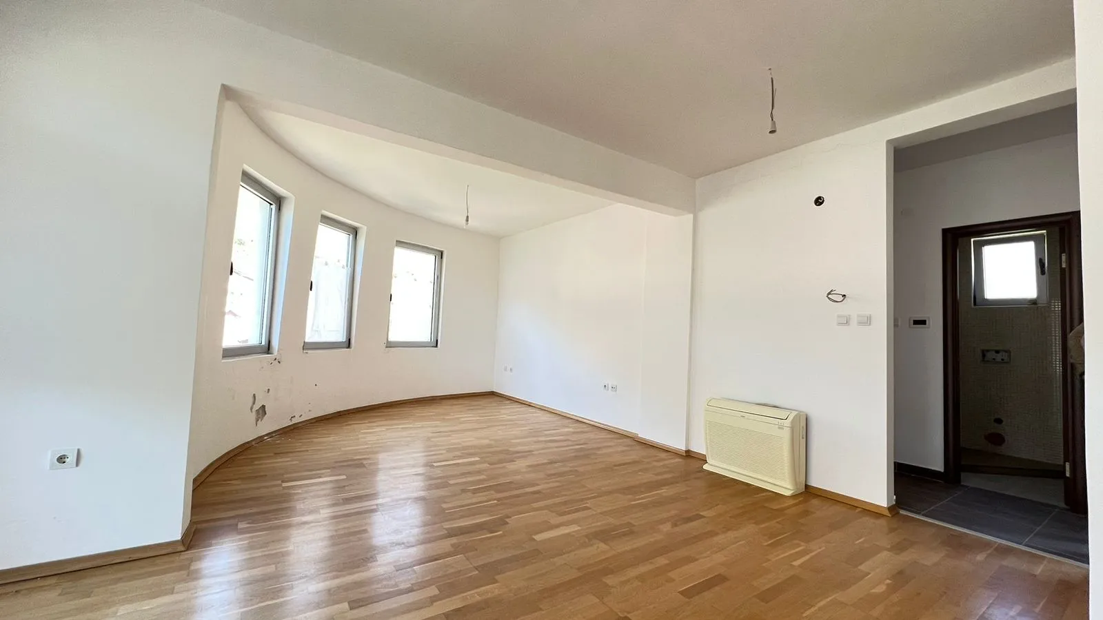 Drei-Zimmer-Wohnung in Bečići